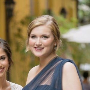 Meet your Posher, Olivia